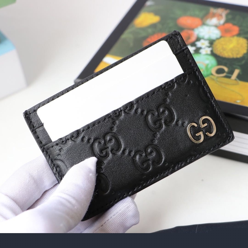 G*u*i wallets & purse